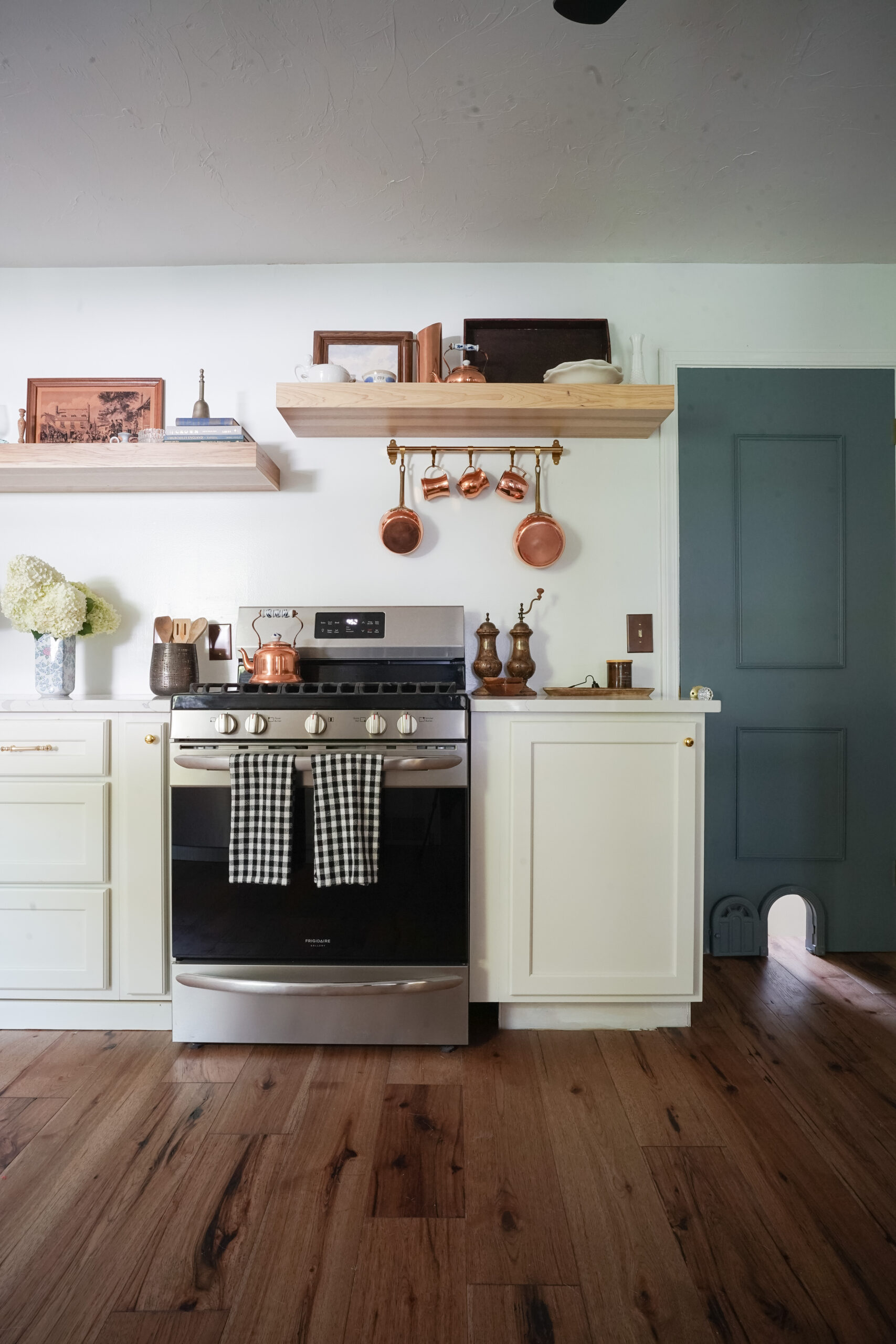 New England Inspired Kitchen | Maison McDoll